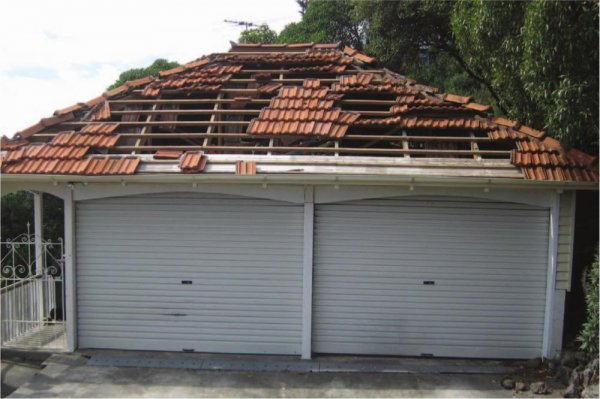 Heavy roof tiles after seismic event 