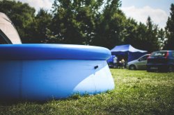 Inflatable pool